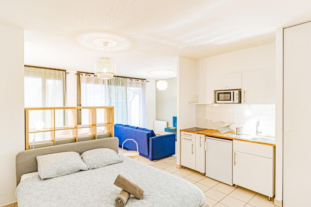 Le Petit Kaplan-Studio Cosy Avec Terrasse Lyon Luaran gambar